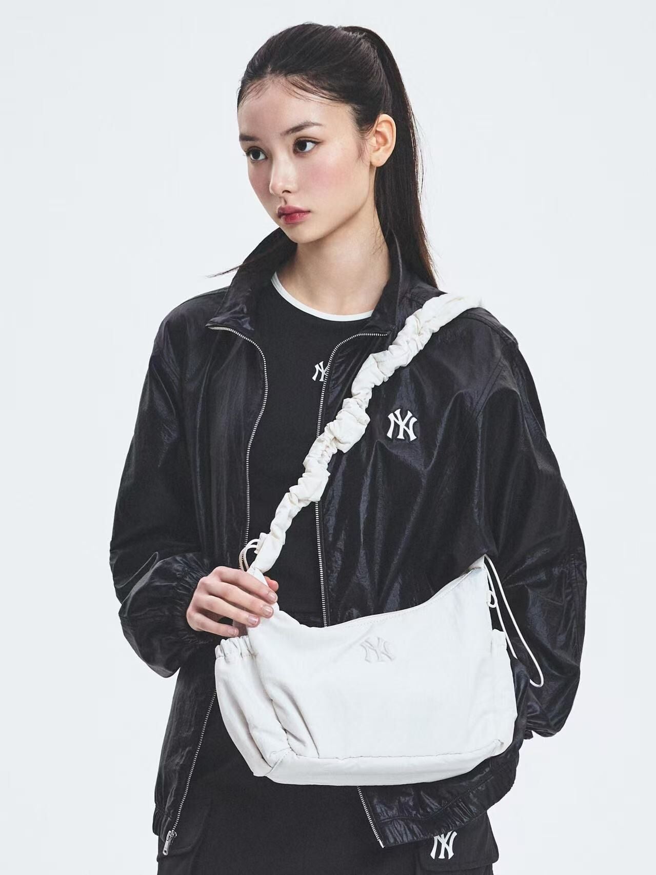 韓國直送MLB Basic Athleisure Hobo Bag New York Yankees